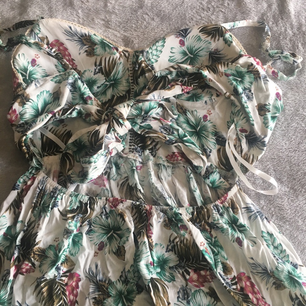 Indikah Tropical Floral Print Open Back Mini Dress - Picture 4 of 4